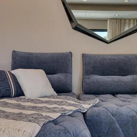 Villa Ground Floor Graziella 200 M From The