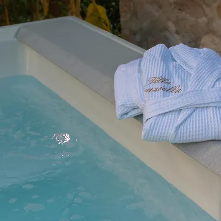 Ground Floor Graziella 200 M From The *