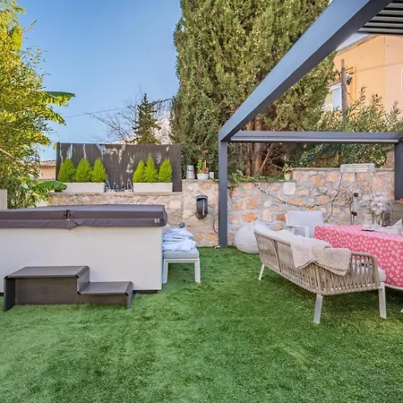 Ground Floor Graziella 200 M From The 빌라